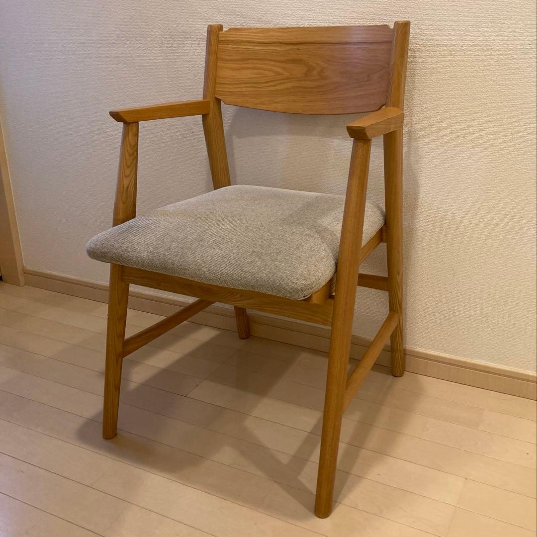 ウニコ unico シグネ SIGNE シリーズ ダイニングチェア　肘掛あり