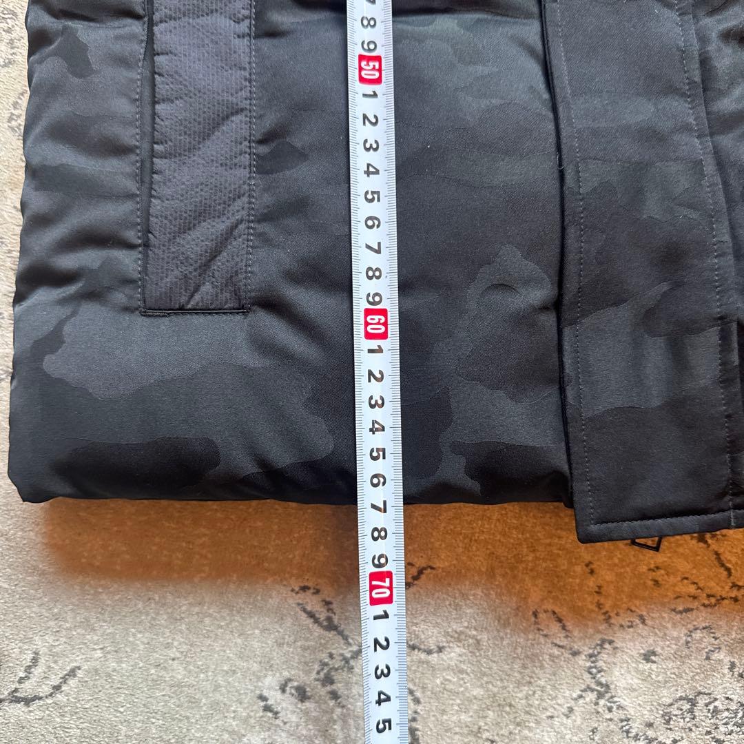 プーマ　PUMA 迷彩柄 フード付きダウンジャケット