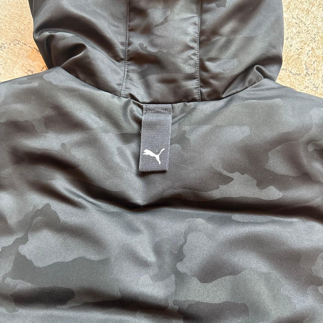 プーマ　PUMA 迷彩柄 フード付きダウンジャケット