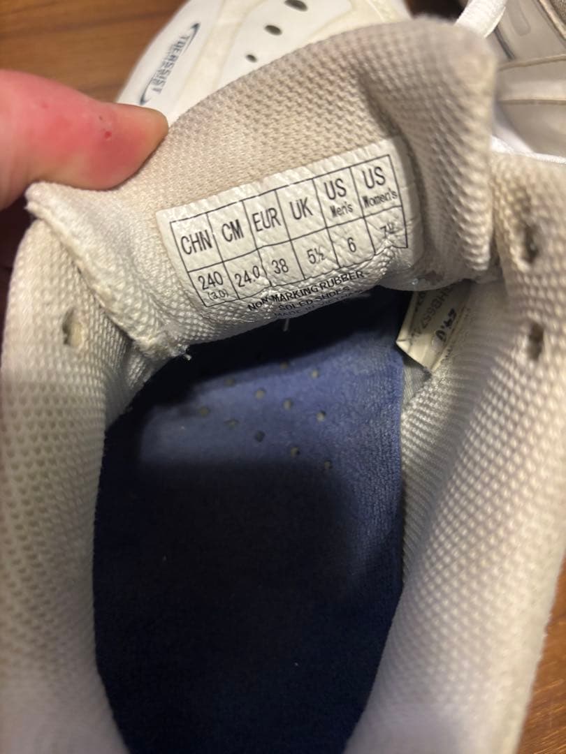 LINUS☆ 専用YONEX バドミントンシューズ 65ホワイト24.0