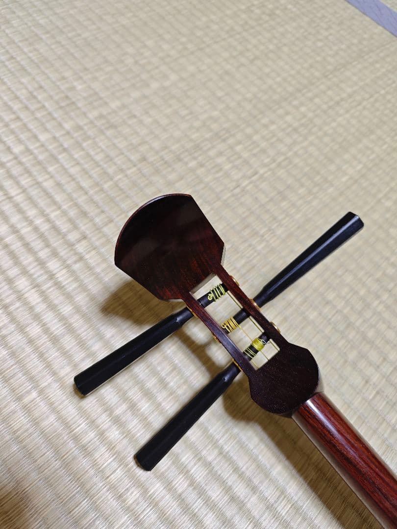 三味線 中棹 皮破れ無し 天然皮 バチ 駒 ケース