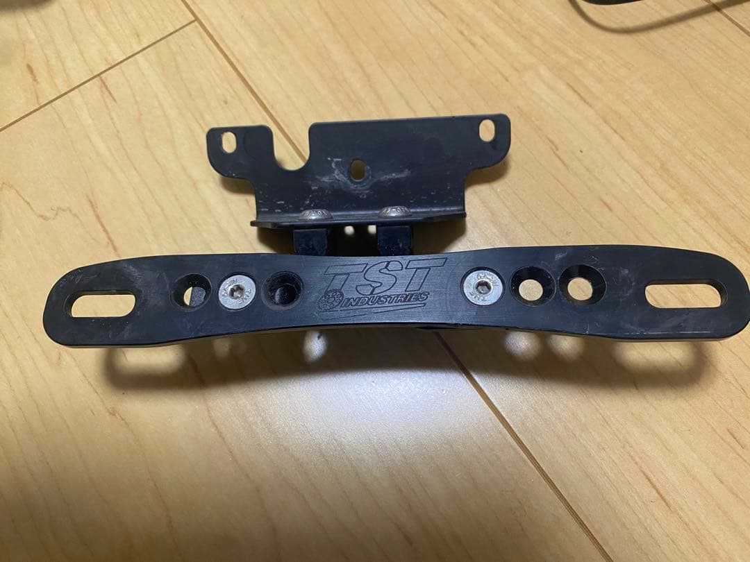 XSR900 TST Industries ウィンカー内蔵 スモークテールライト - メルカリ