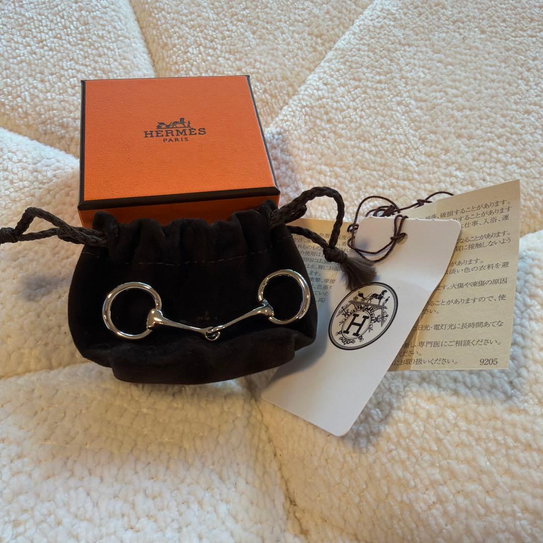 エルメスのモールドゥホースビットスカーフリング（シルバー） - メルカリ