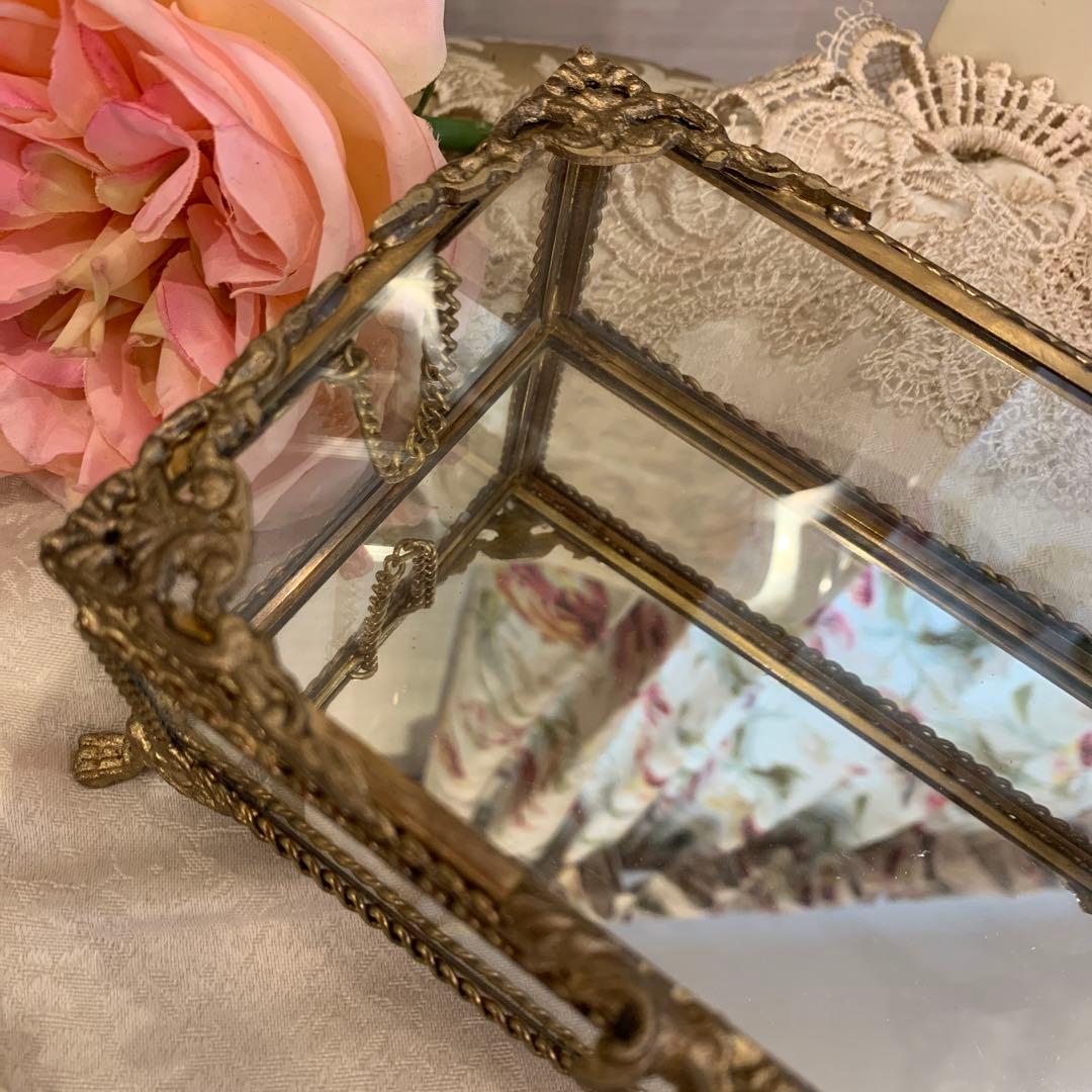 猫足＆真鍮ガラスのジュエリーボックス