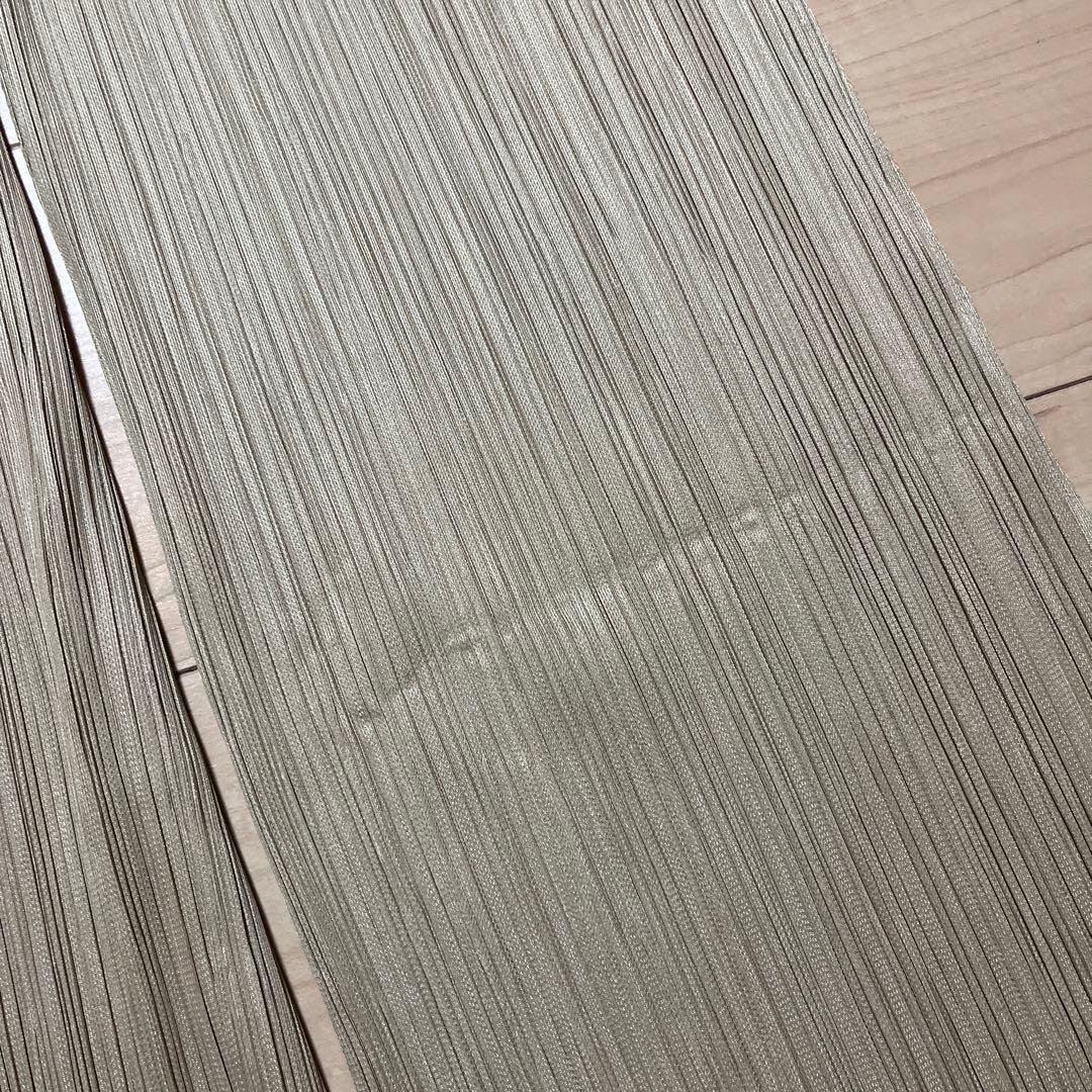 PLEATS PLEASE(プリーツプリーズ) ベージュパンツ　極美品タグ付
