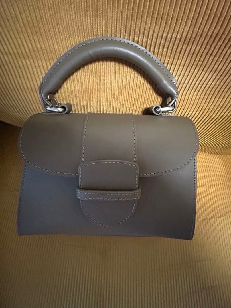 whim gazette hoaw. トップハンドルバッグ