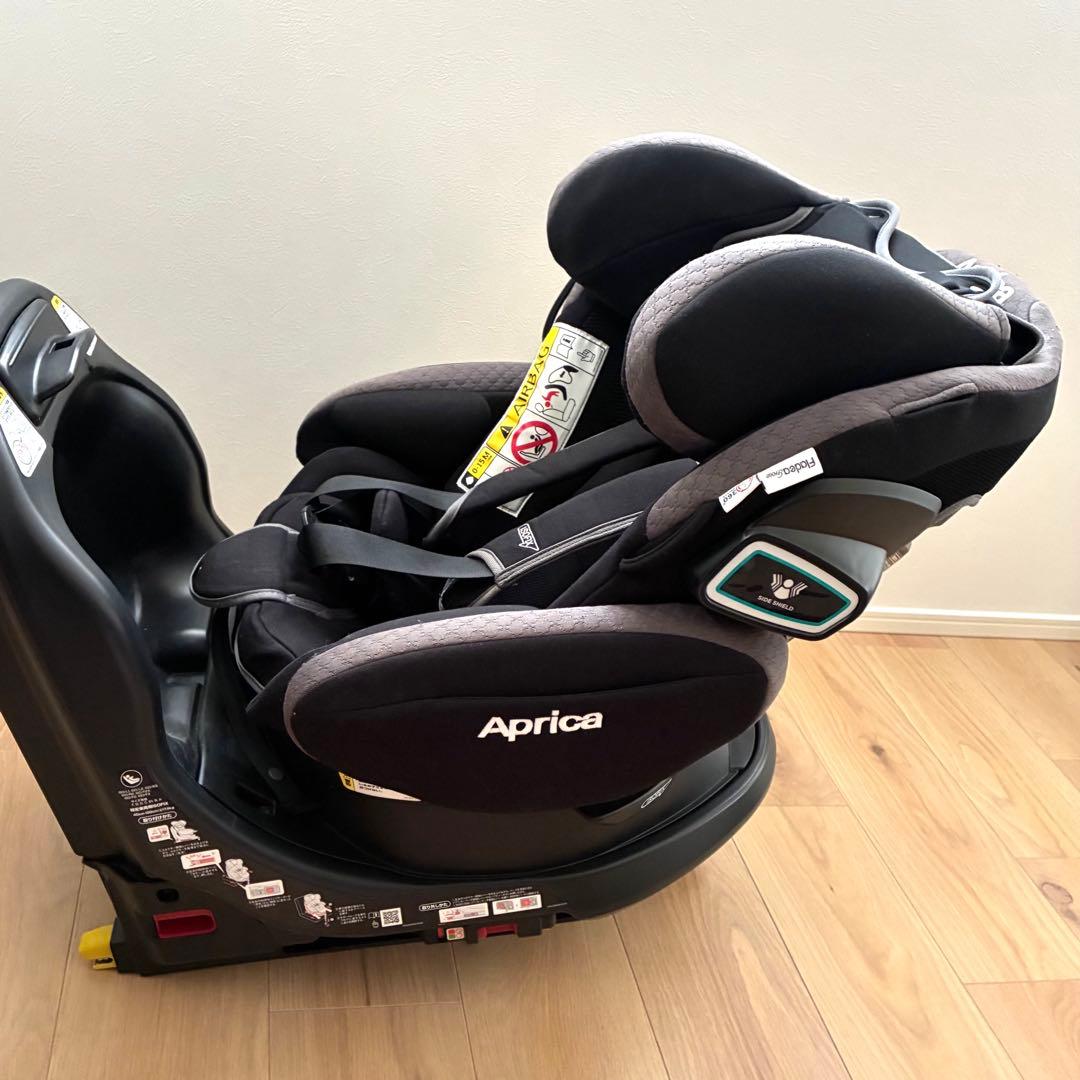 アップリカ フラディア グロウ ISOFIX 360°セーフティー AB