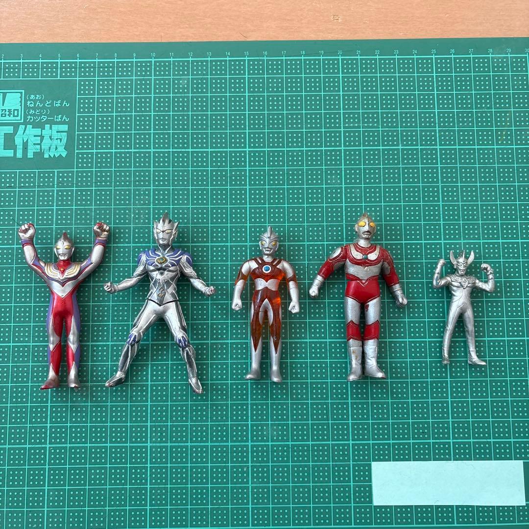 ウルトラマン 怪獣 ソフビ 36体 まとめ売り - メルカリ