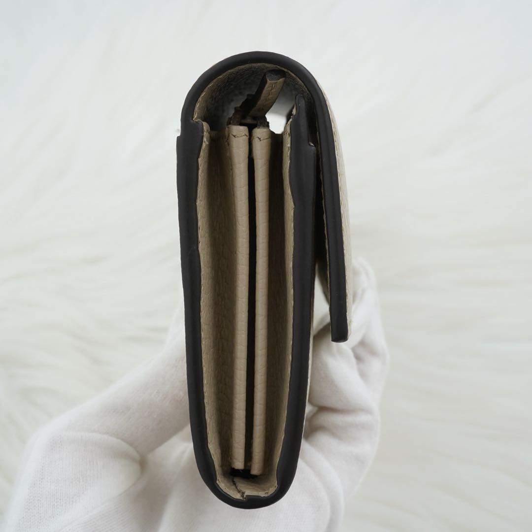 未使用品　箱付き　GUCCI グッチ　長財布　インターロッキング　GG柄 新型