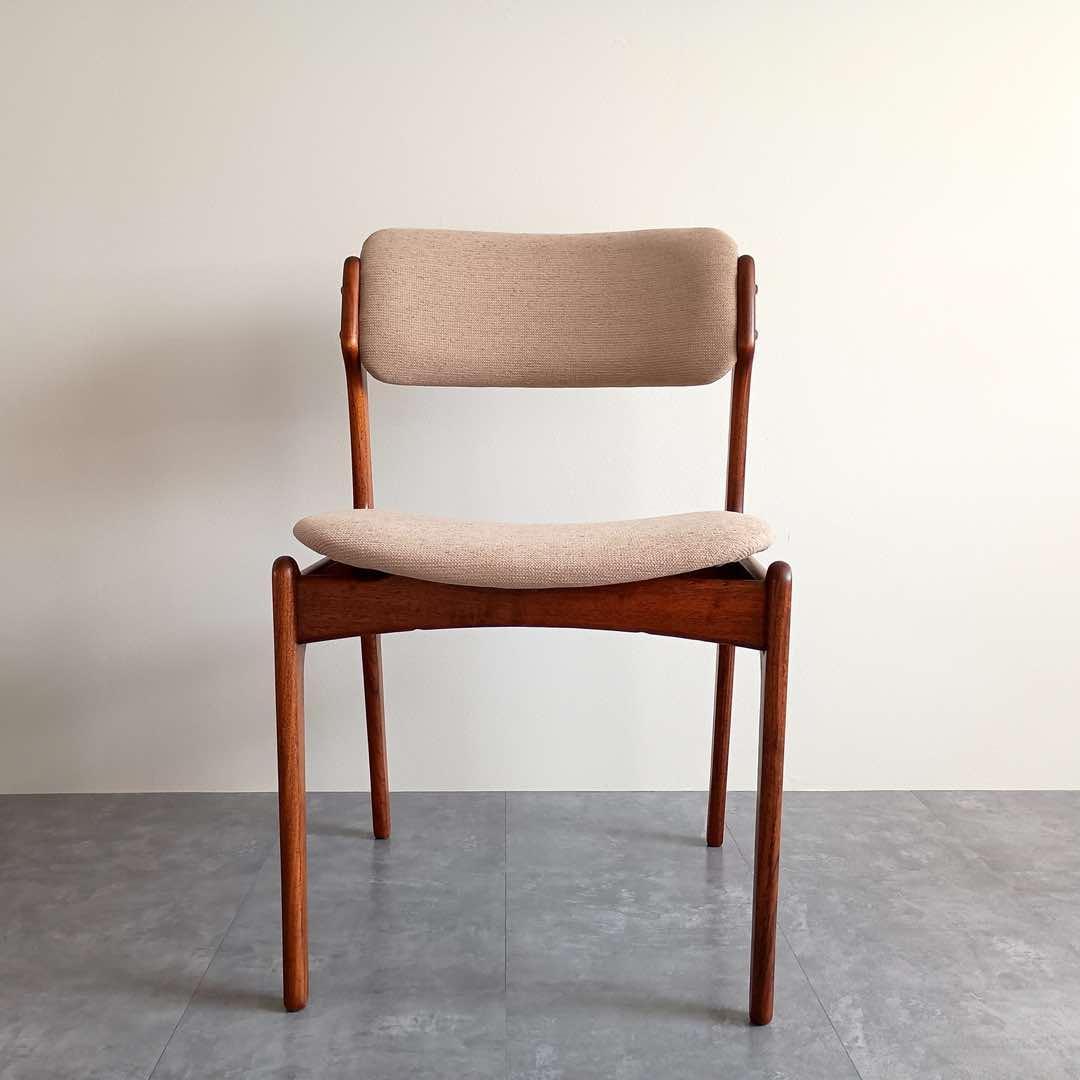 ダイニングチェア Erik Buch Model 49 Chair
