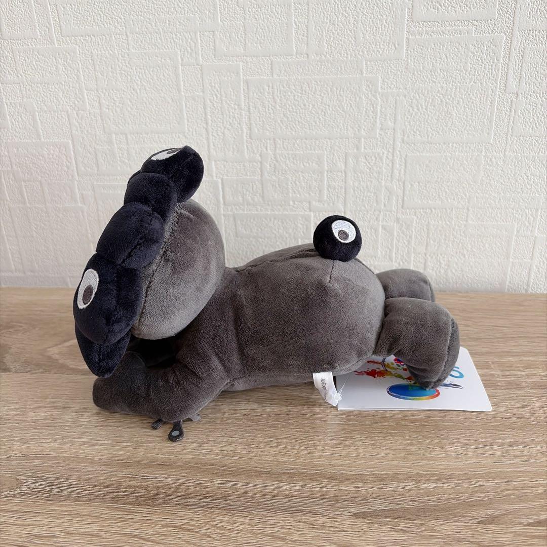 大阪関西万博 黒ミャクミャク 這型 ぬいぐるみ S 這い型 寝転び - メルカリ