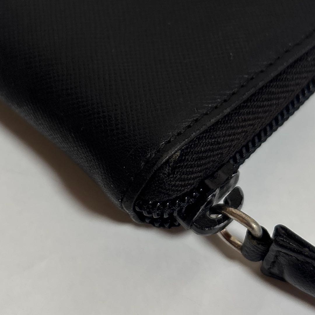 美品✨PRADA ケース ラウンドジップ サフィアーノ 三角ロゴ ブラック