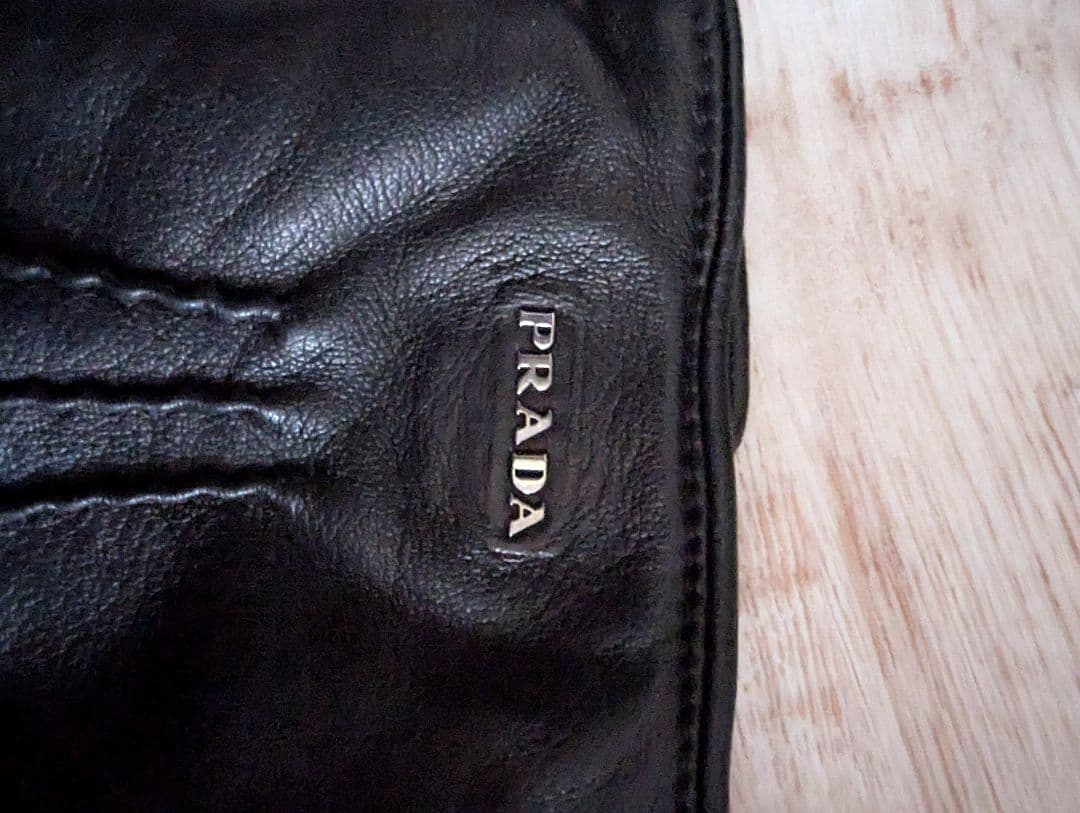 PRADA レザー手袋 ブラック