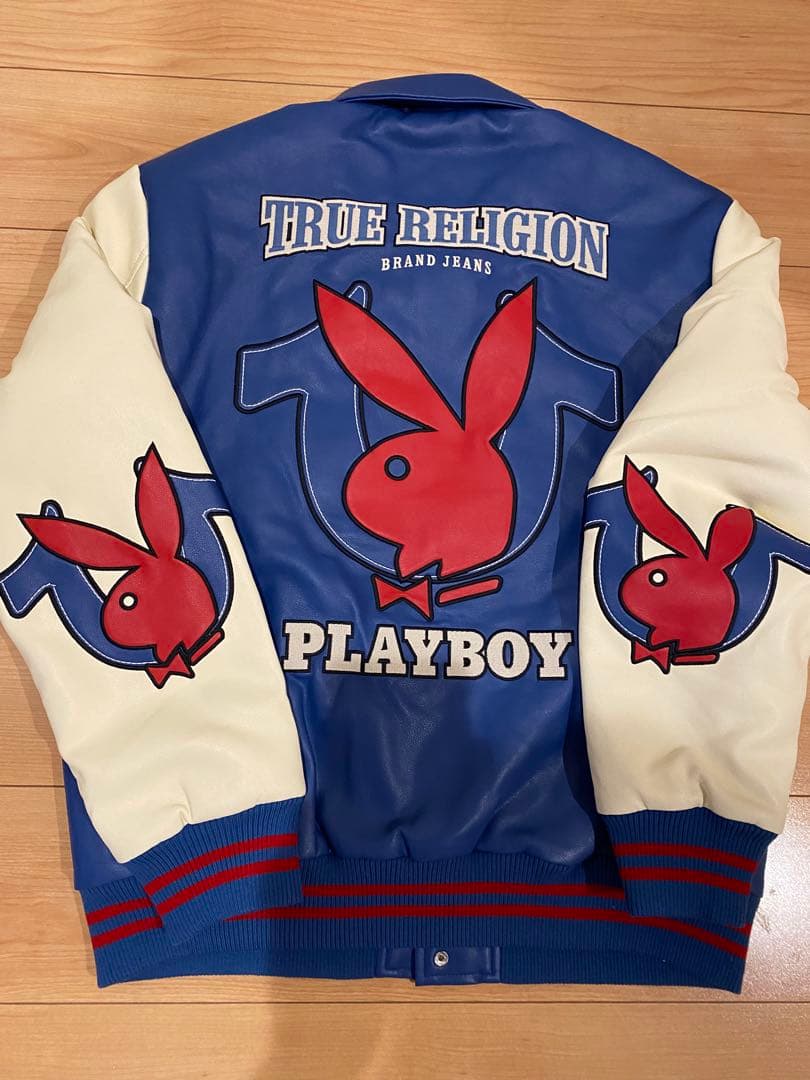 TRUE RELIGION PLAYBOY スタジャン - メルカリ