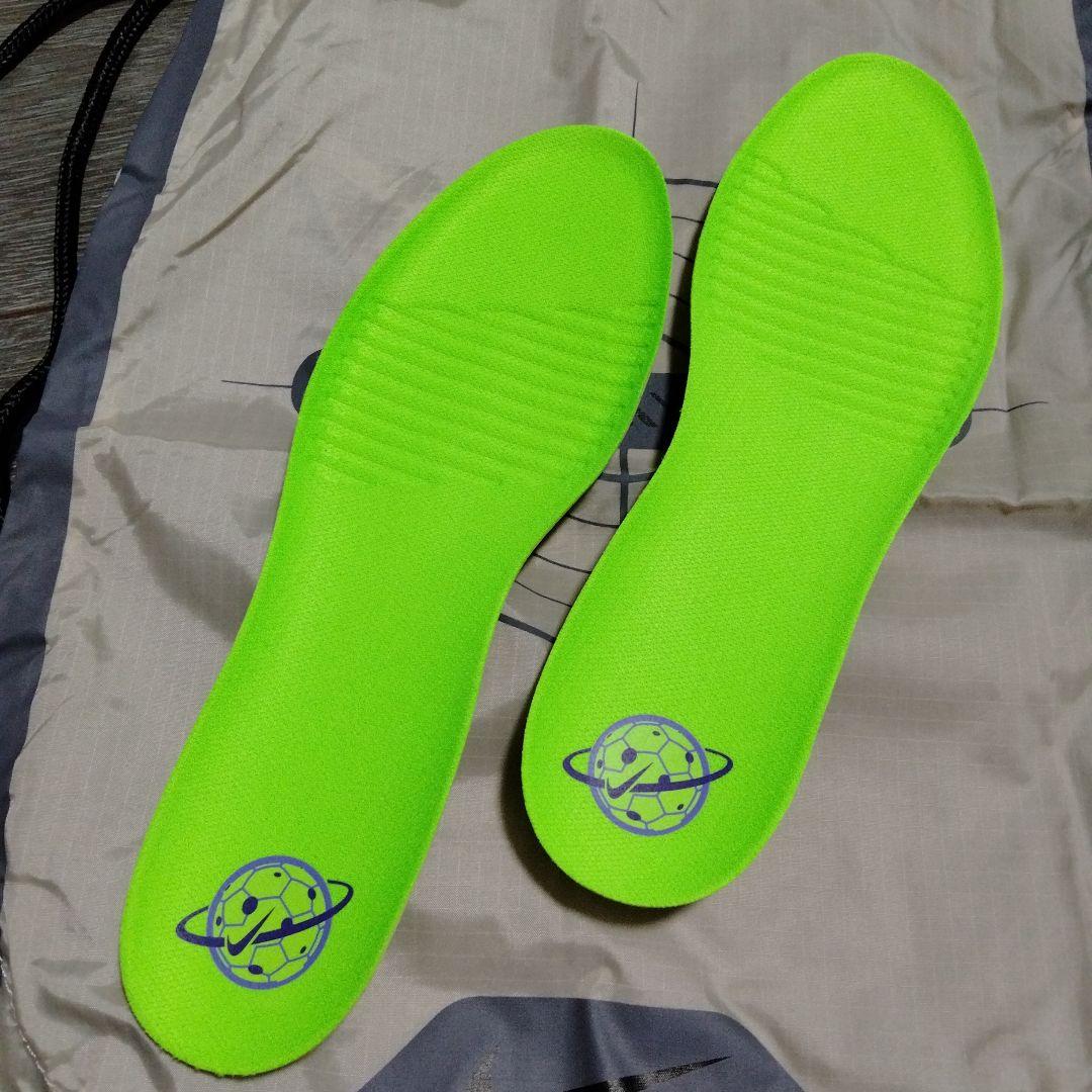 サッカースパイクNIKE ファントムヴェノムElite FG 25.0cm