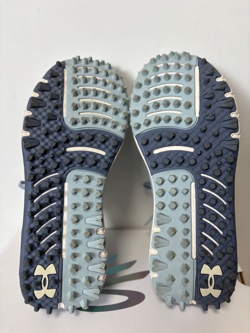 アンダーアーマー　ゴルフシューズ グレー