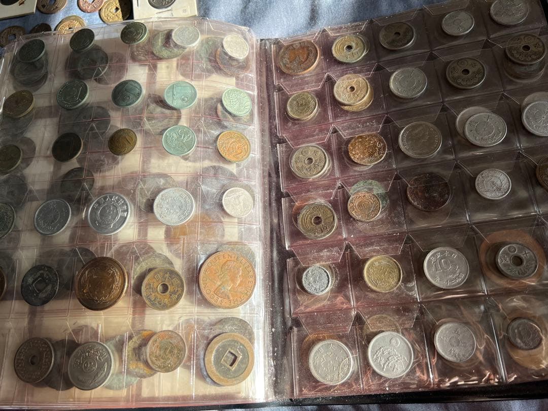 中国古銭 アルバム208枚揃い 古銭 清朝 咸豊重寶當十 雍正 康熙など 