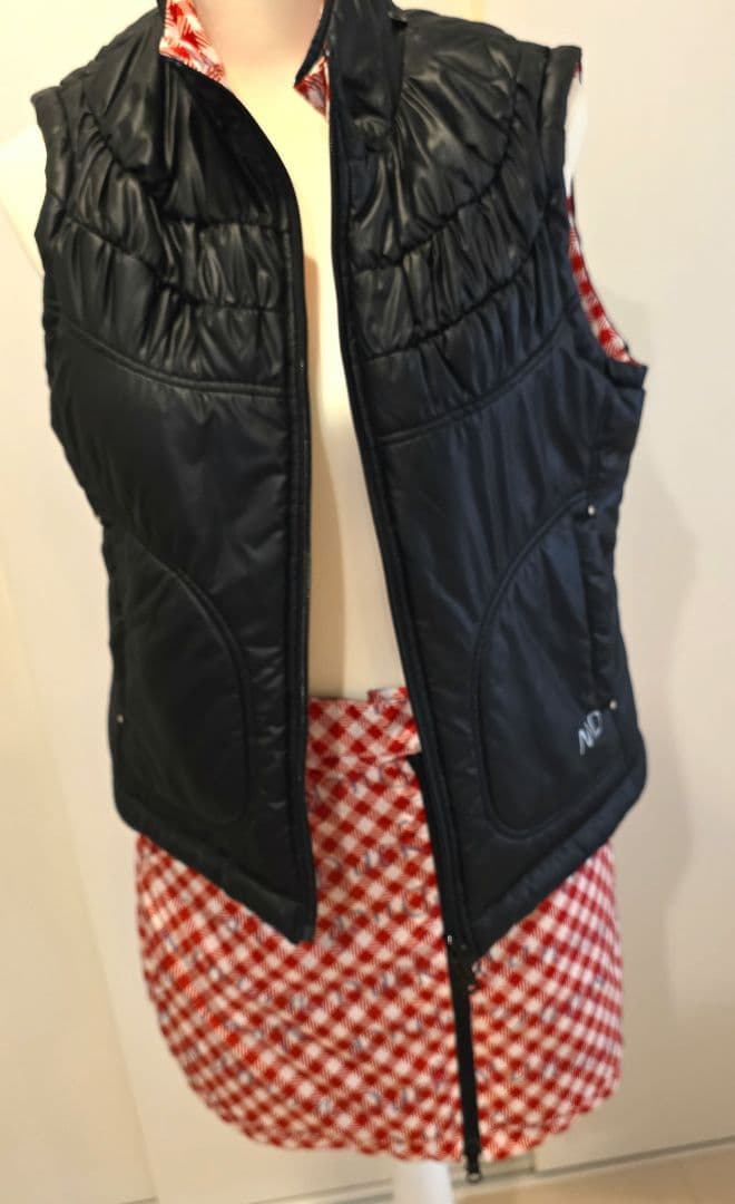 MANDARINADUCK黒いキルティングベストスカートセットリバーシブル