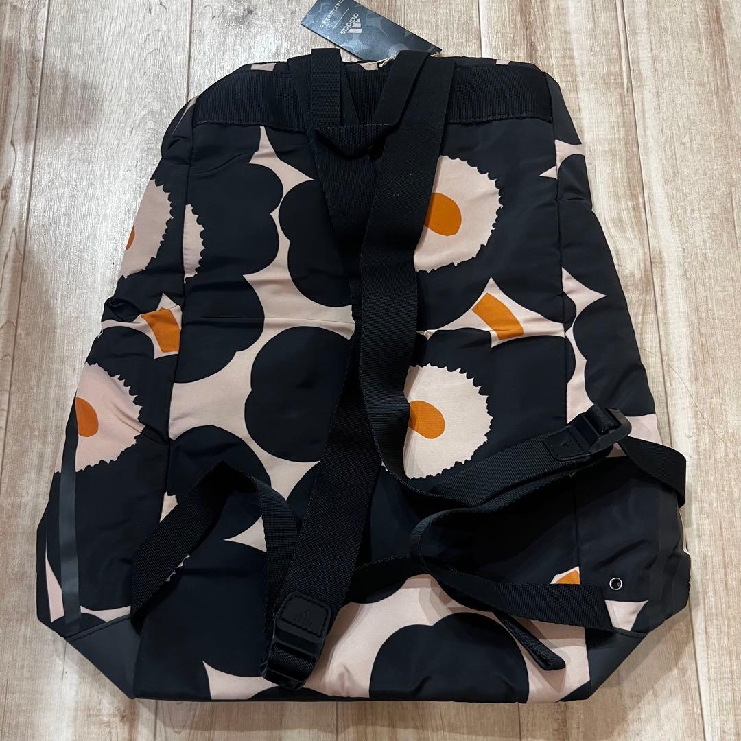 新品未使用)adidas×マリメッコ リュック