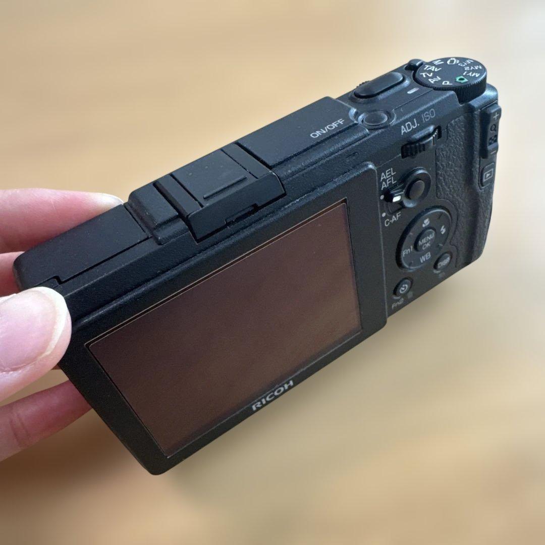 RICOH GRⅡ コンパクトデジタルカメラ【撮影回数2865回】