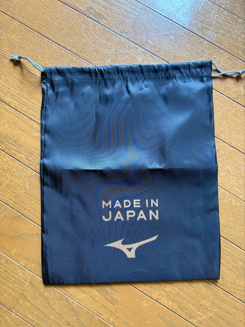 モレリア 2 JAPAN スーパーホワイトパール×ゴールド 25.5cm