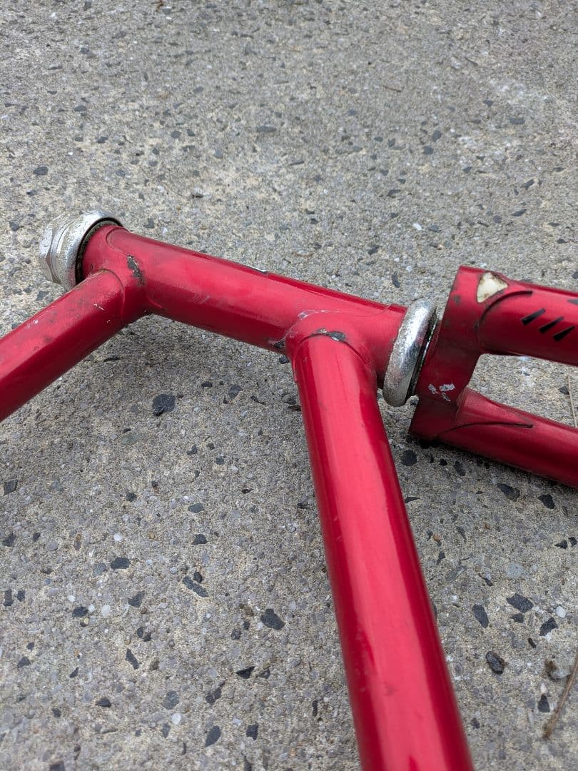 ブリヂストン ピストフレーム 赤