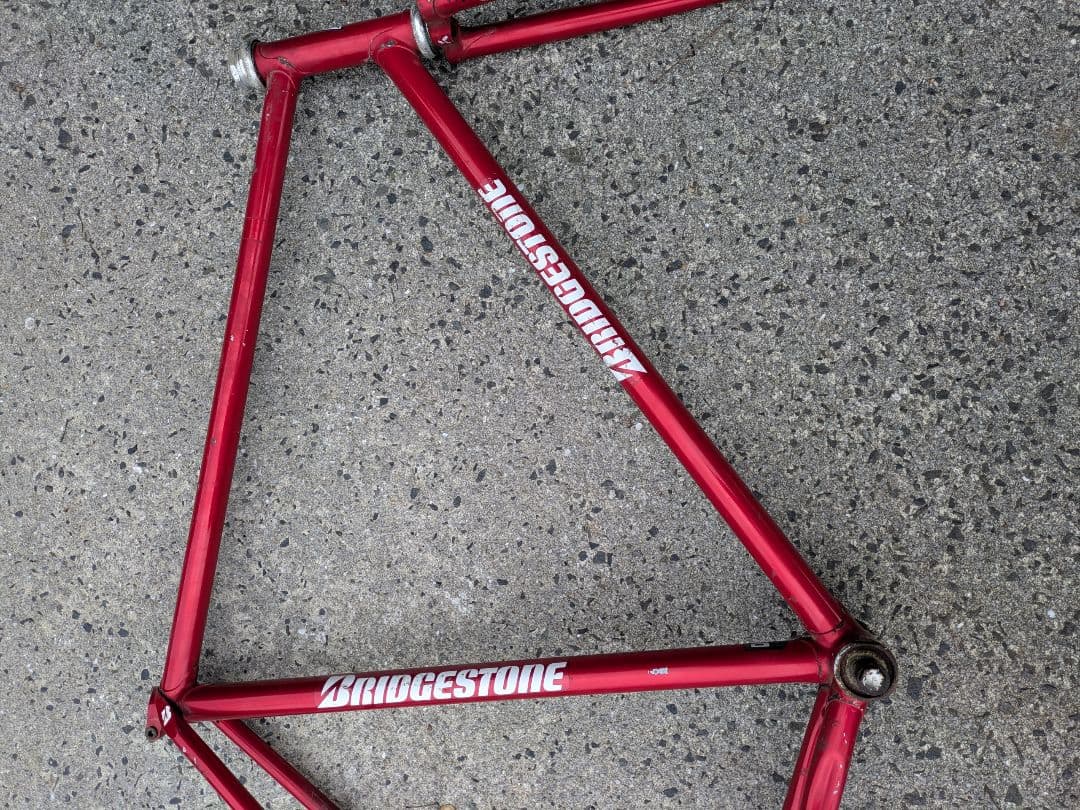 ブリヂストン ピストフレーム 赤