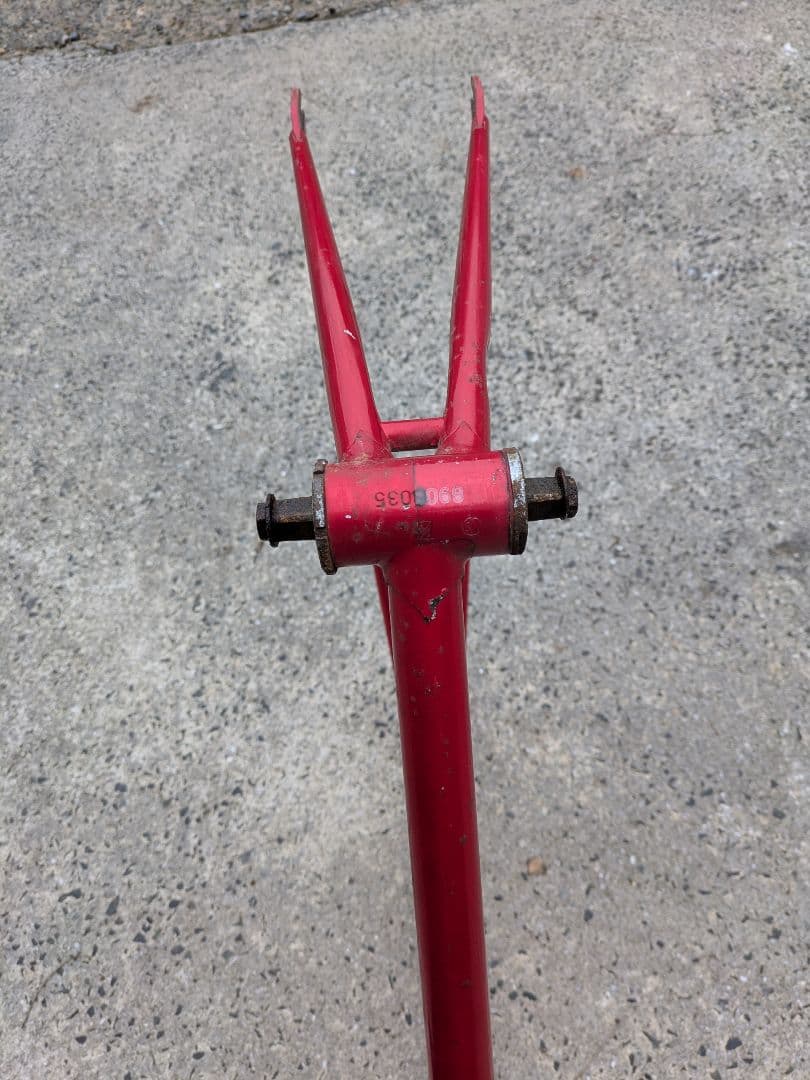 ブリヂストン ピストフレーム 赤