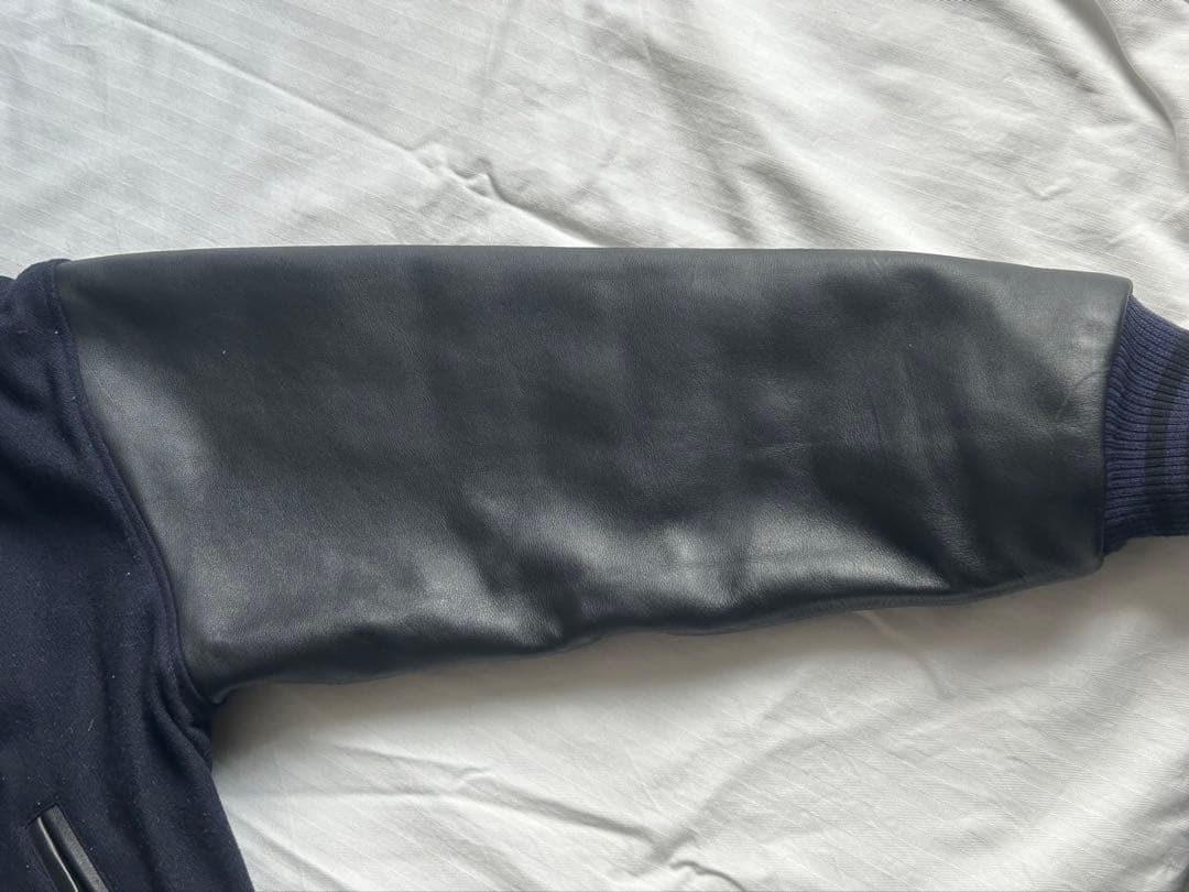 非売品 OFFICE CUEコラボ サントリー ボスジャン 刺繍ロゴ レザー