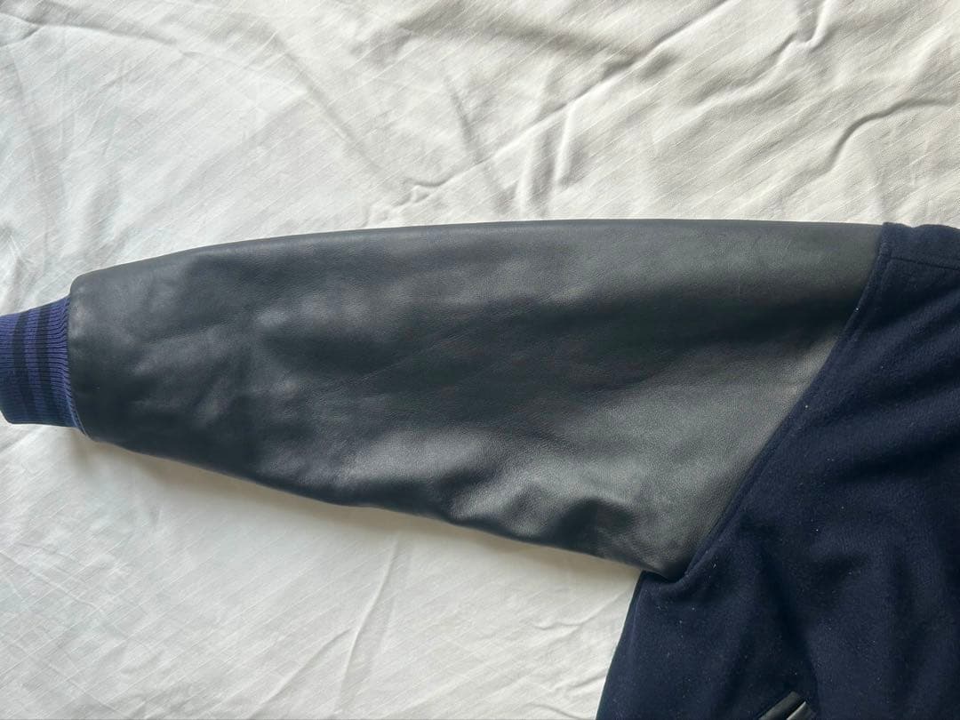 非売品 OFFICE CUEコラボ サントリー ボスジャン 刺繍ロゴ レザー