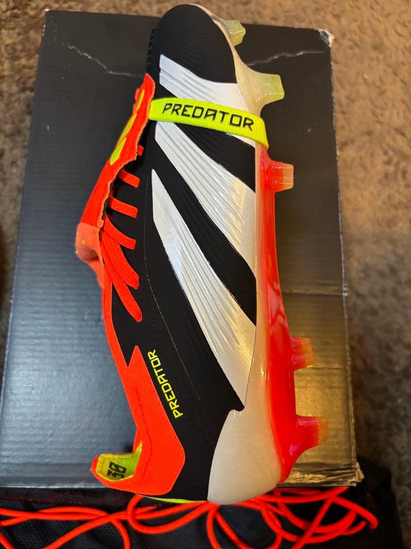 新品未使用⭐︎希少 adidas プレデター エリート FT FG 22.5cm