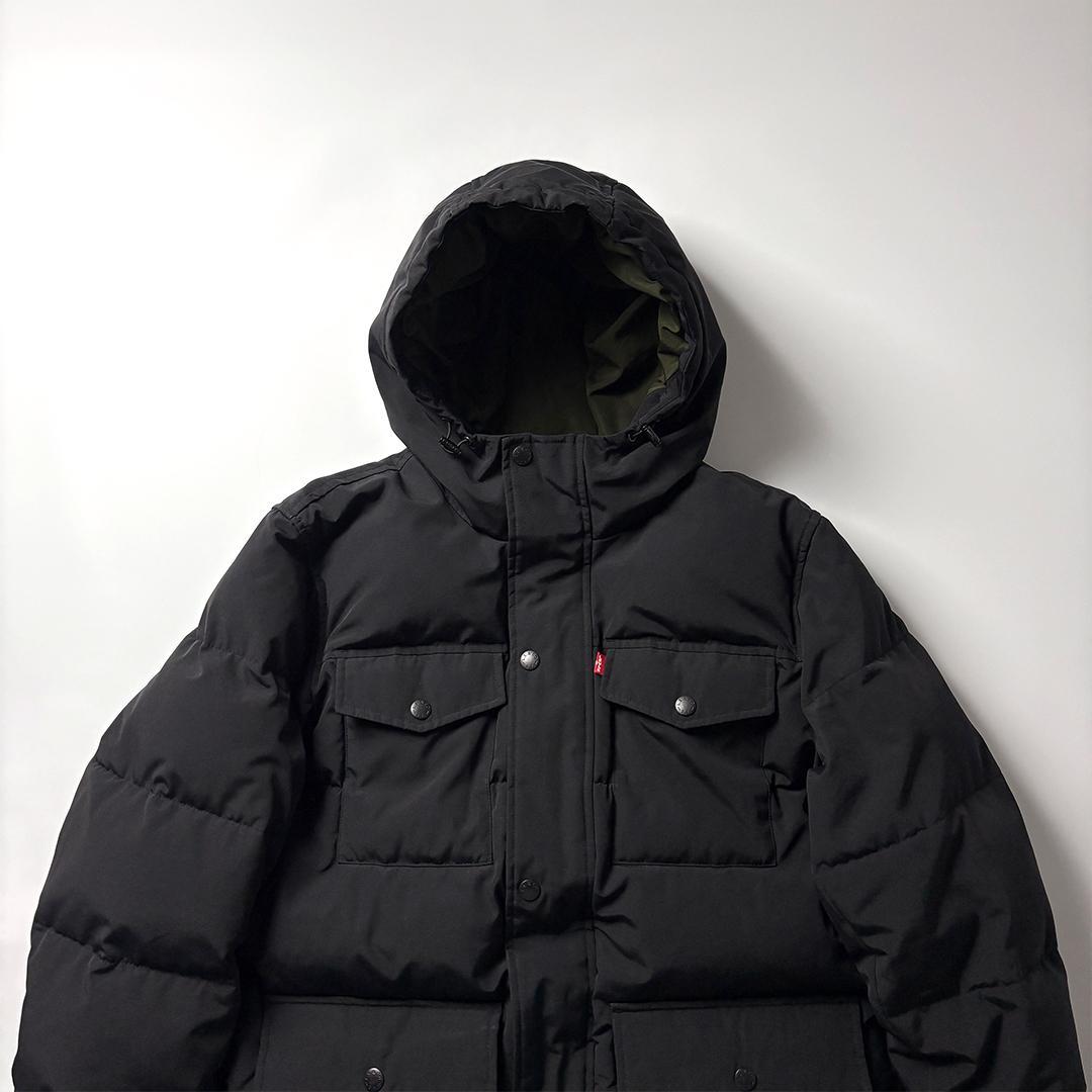 Levi's 中綿ジャケット M ブラック ダウンジャケット パフジャケット