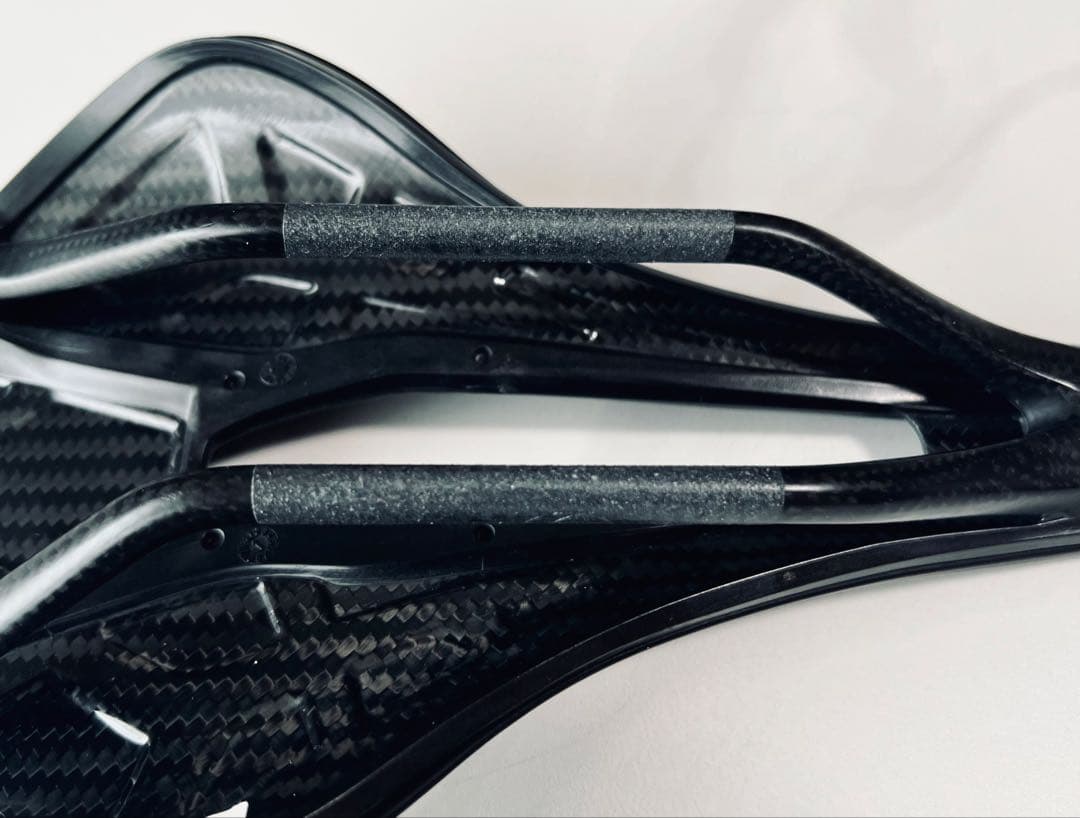 スペシャライズド　POWERカーボンサドル　143mm
