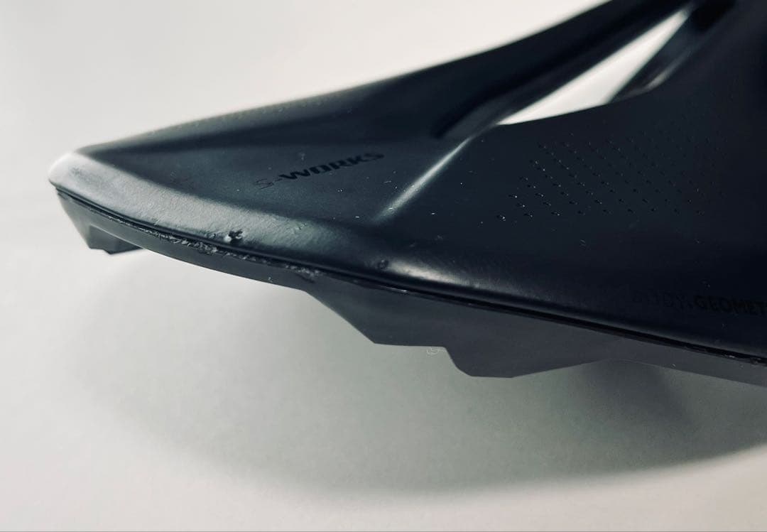 スペシャライズド　POWERカーボンサドル　143mm