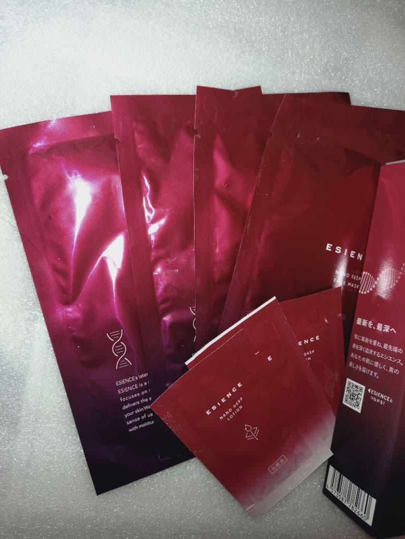 ESIENCE NANO SLEEP SERUM 2本とパック4枚化粧水3個