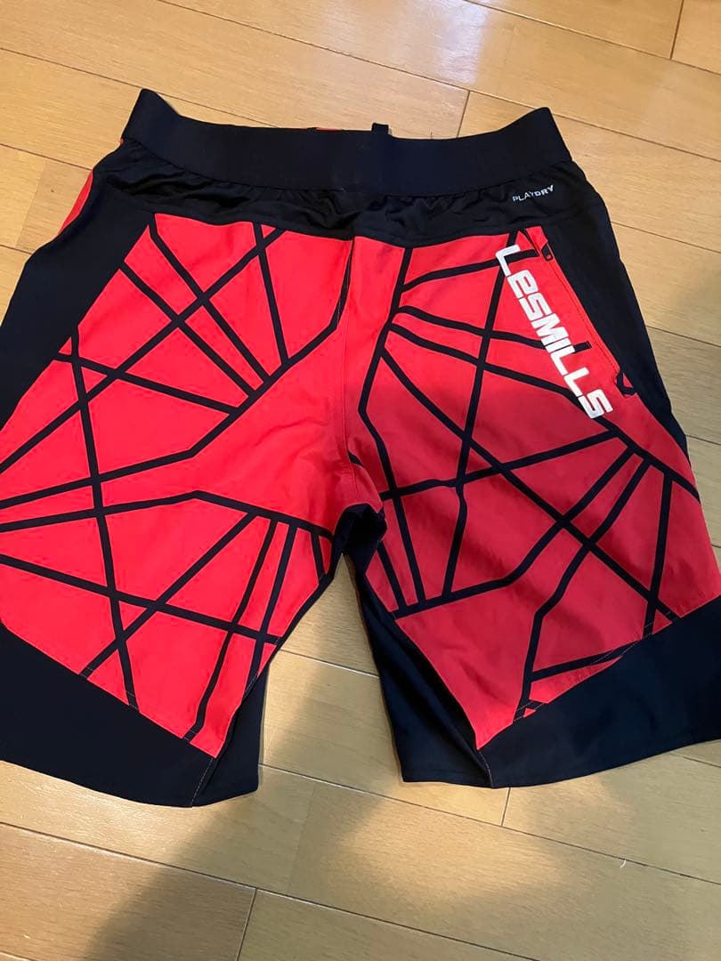 レスミルズ リーボック スパイダーメンズパンツMレスミルズ スパイダー