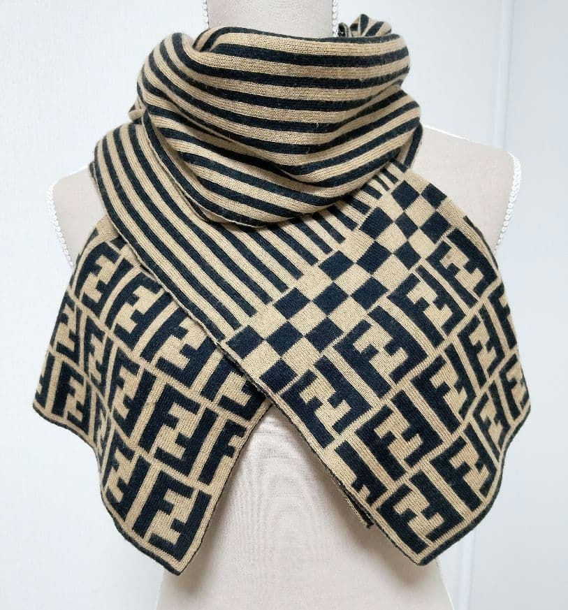 FENDIフェンディズッカ柄マフラー