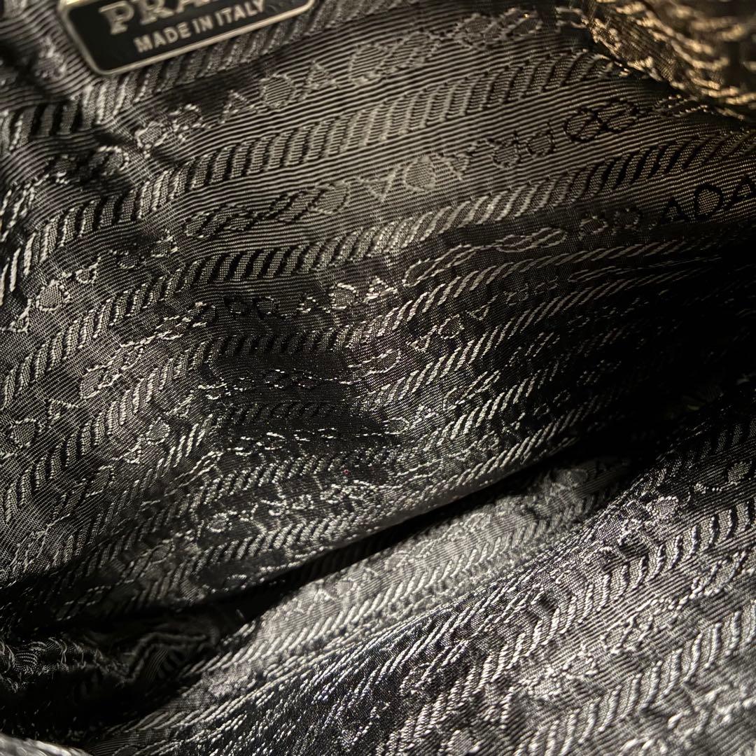 専用　【美品】PRADA キルティング 巾着ポーチ チェーン付き