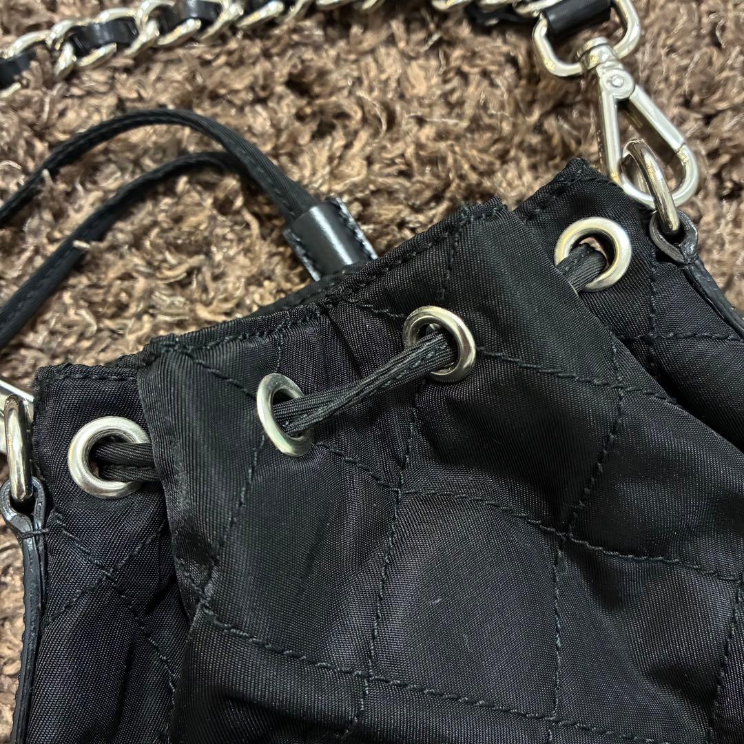 専用　【美品】PRADA キルティング 巾着ポーチ チェーン付き