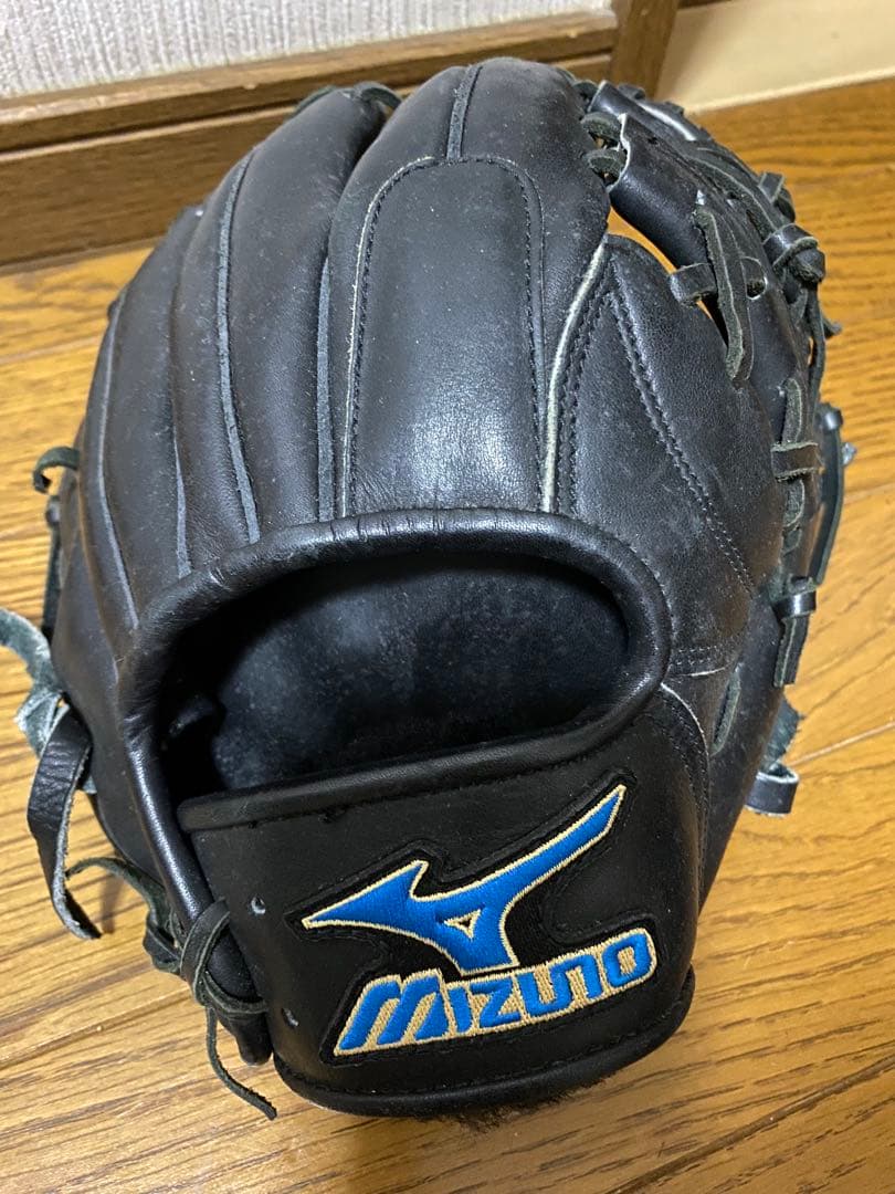 ⭐︎値下げ中⭐︎Mizuno 硬式野球グローブ (内野手用)ブラック