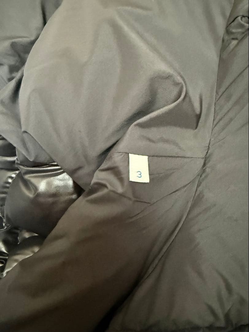 MONCLER ショートダウンジャケット ブラック