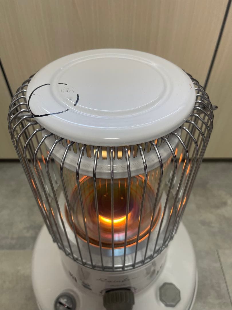 トヨトミ 対流形石油ストーブ レインボー RB-250 (W) 2021年製