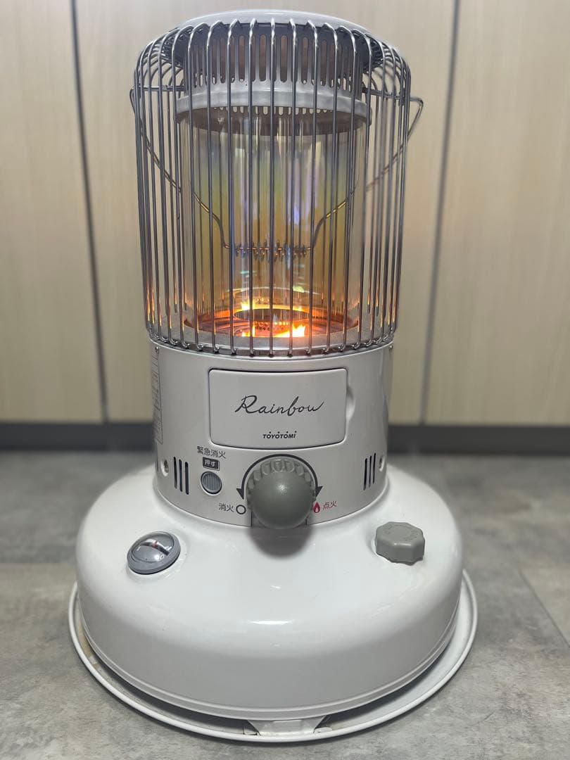 トヨトミ 対流形石油ストーブ レインボー RB-250 (W) 2021年製