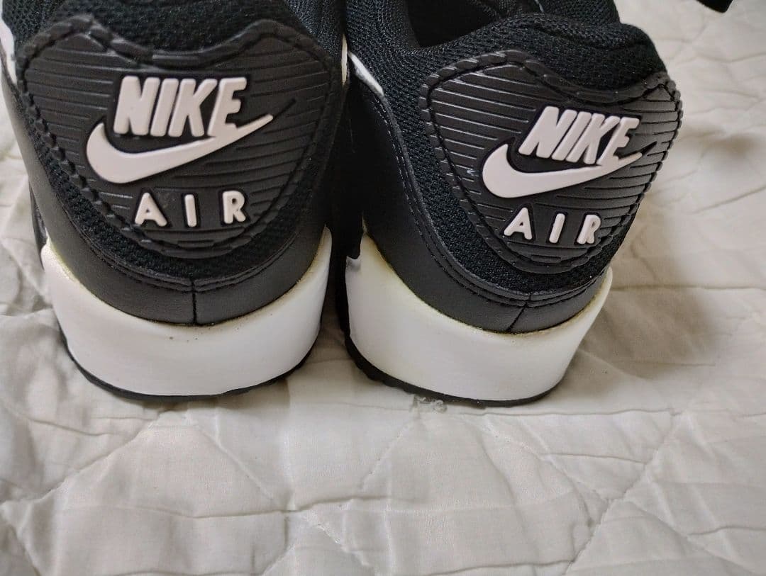 ナイキ エア マックス 90　２３．５センチ