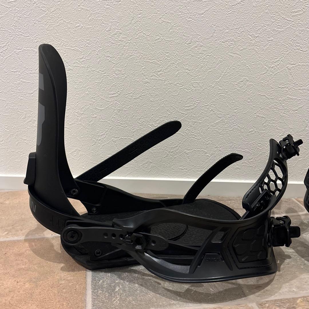 【美品】UNION ユニオンバインディングストラータ　ブラック　Mサイズ