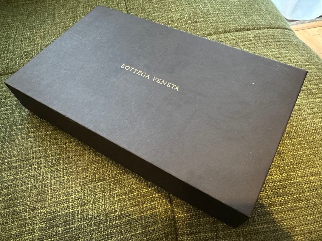 未使用品 ボッテガ・ヴェネタ イントレチャート　ダークゴールド長財布