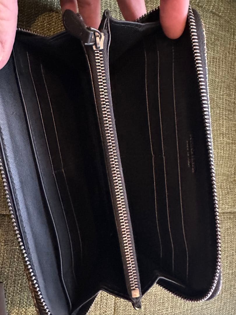 未使用品 ボッテガ・ヴェネタ イントレチャート　ダークゴールド長財布