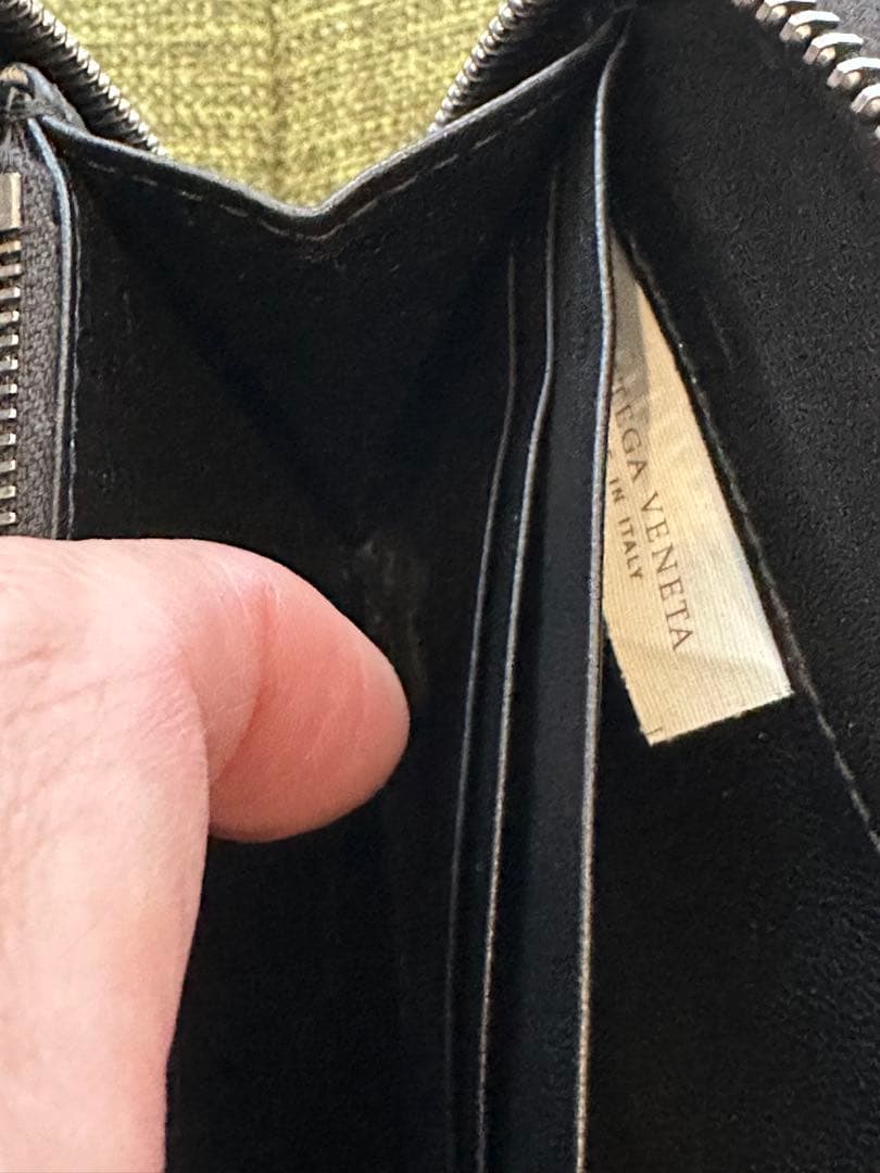 未使用品 ボッテガ・ヴェネタ イントレチャート　ダークゴールド長財布