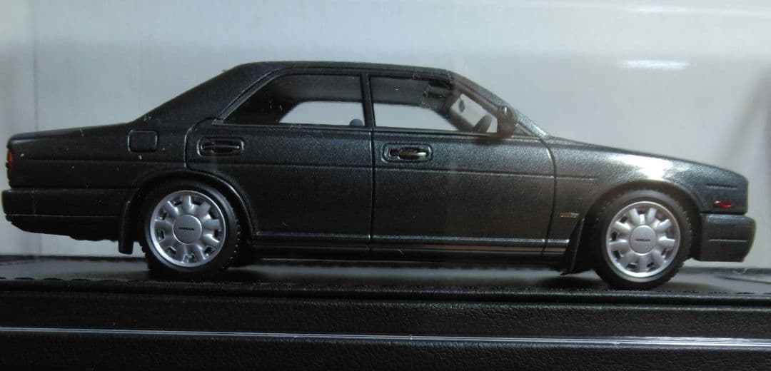 日産グロリアY32グランツーリスモ　ミニカー