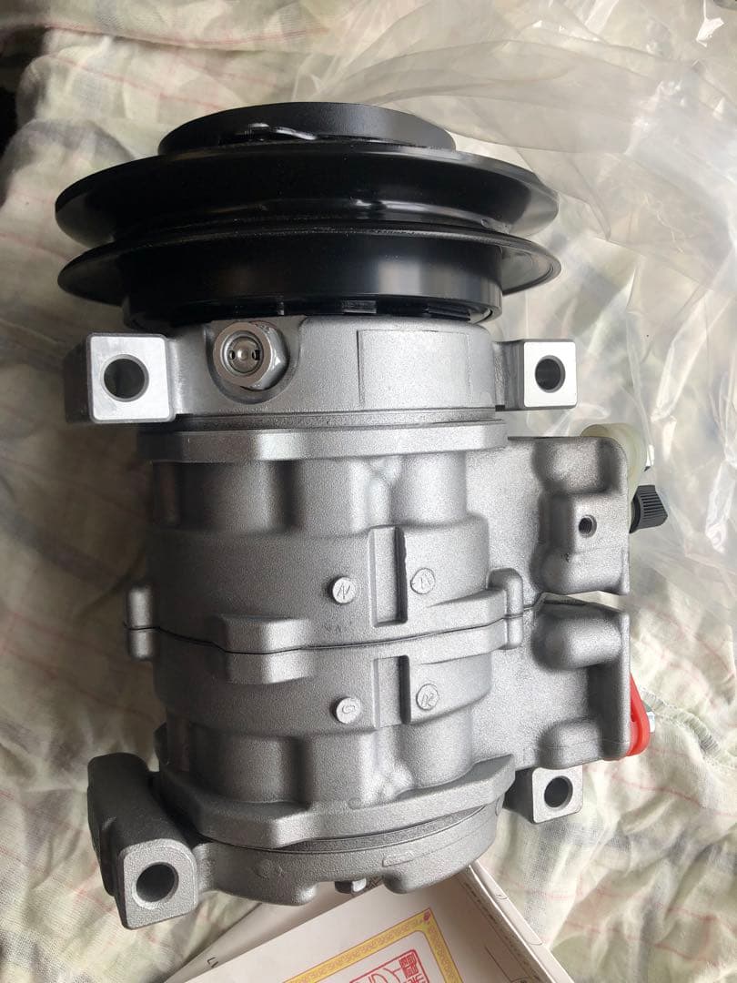 DENSO コンプレッサー 447180-745R